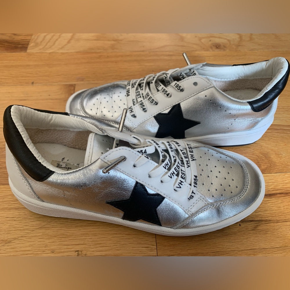 Vintage Havana silver sneakers